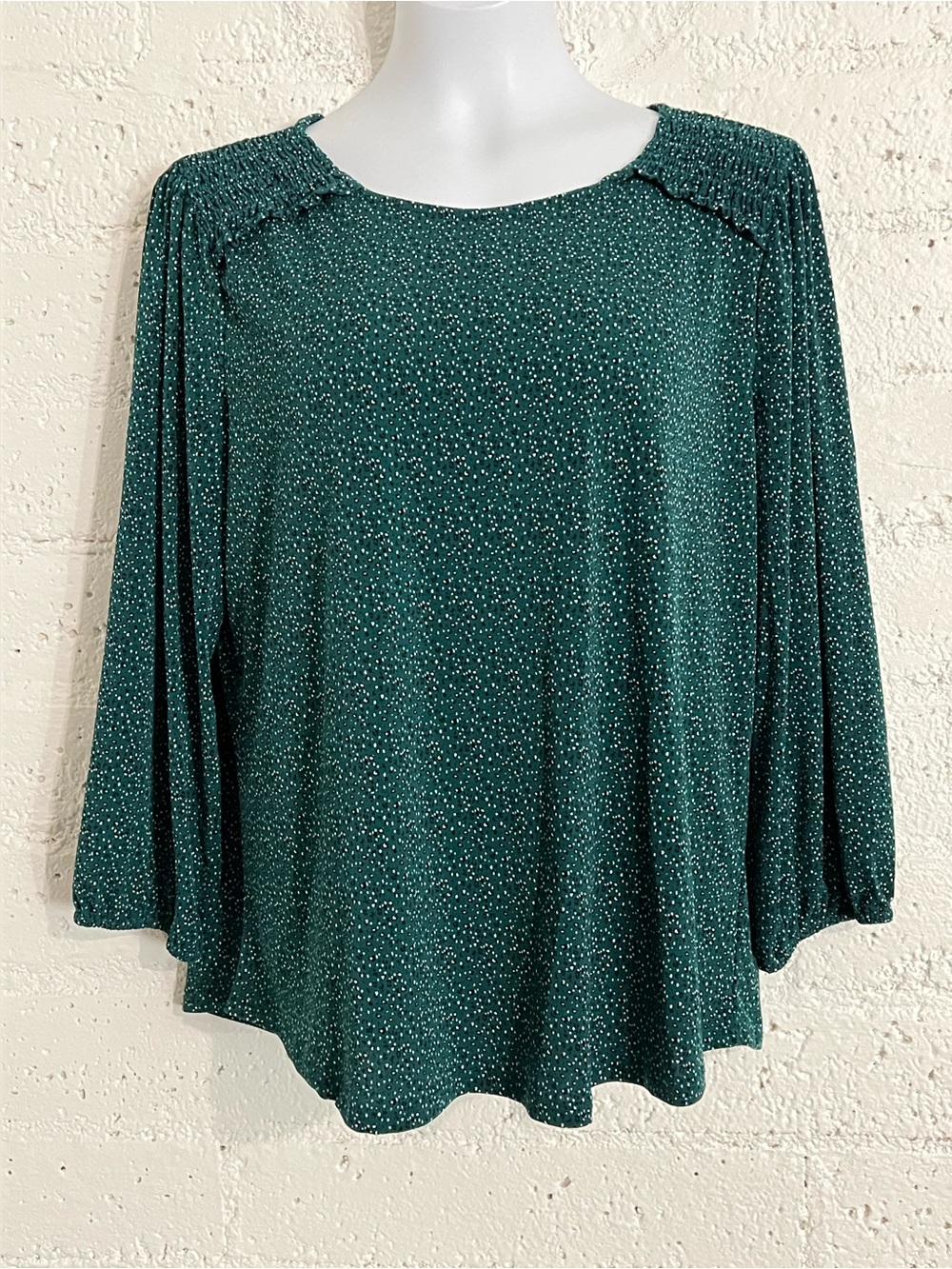 Adrianna Papell Top XL Green Splatter Ruched Shoulders Long Sleeve Blouse J4
